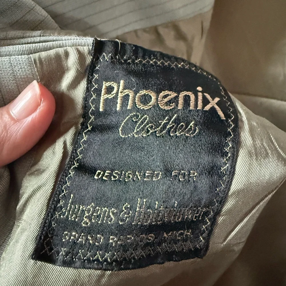 2 pc Mint/light Sage Phoenix made in USA vintage suit‎ and vest-size 46